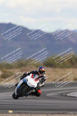 media/Nov-16-2025-Race Pace (Sun) [[8c5fa54630]]/Non Verified Riders (1st 20 Minutes)/5-Turn 15 (110pm)/